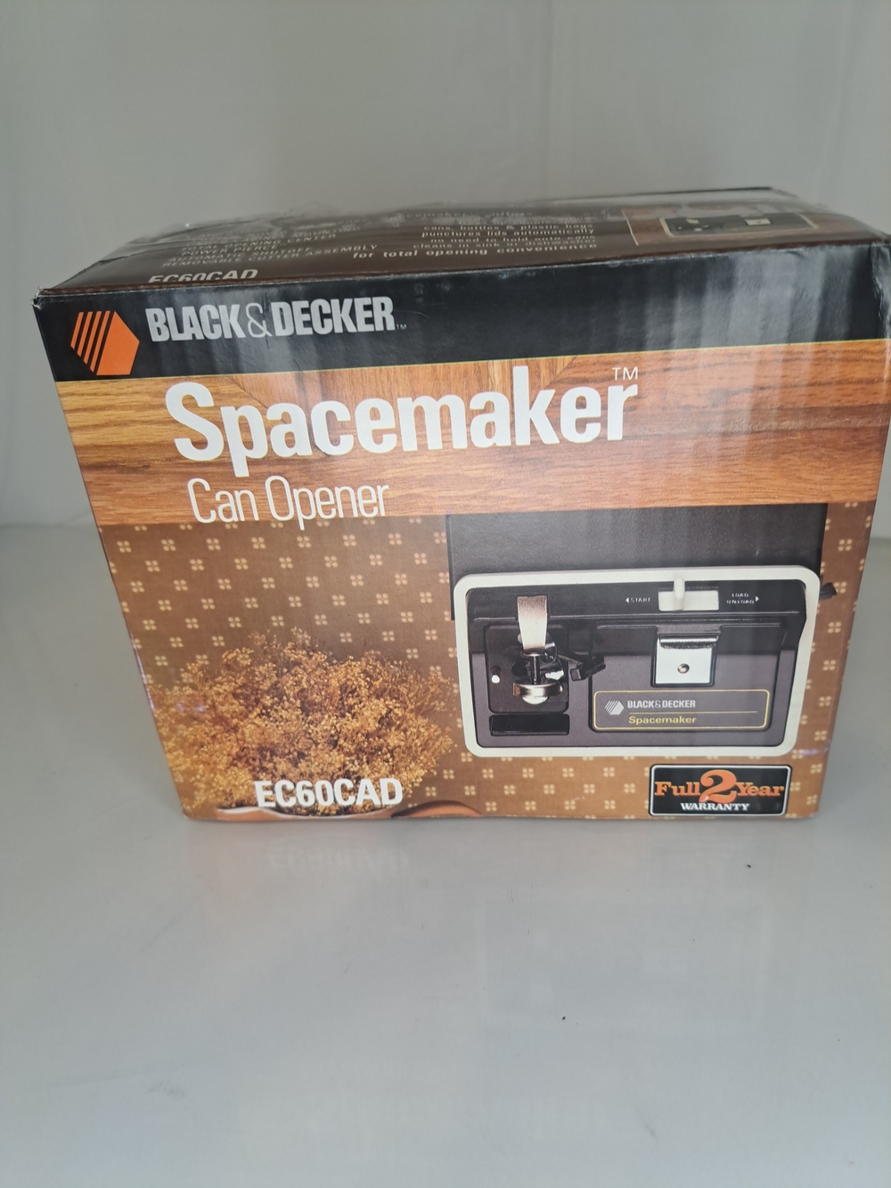 VINTAGE Black & Decker Spacemaker Under  Cabinet Can Opener EC60CAD-NEW